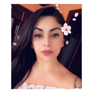 Meet your Posher, Myra